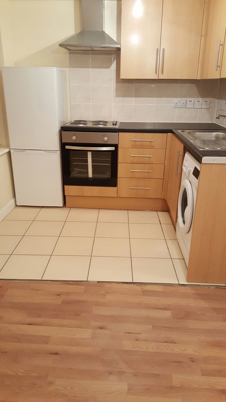 First Floor ONE BED FLAT £1150 PCM Inclusive Of Bills
